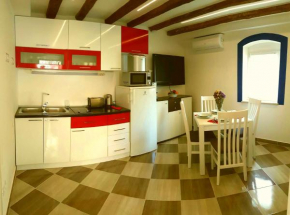 Karmen's Apartment One  Сплит